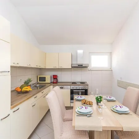 Two-bedroom In Apartament Plano